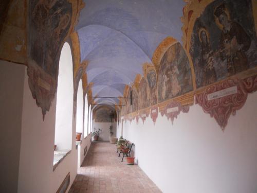 affreschi-chiostro-convento-celleno
