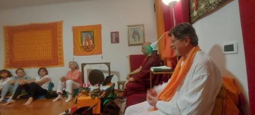 Incontro con Ghesce Soepa al centro Karma Yoga 6 giugno 2024